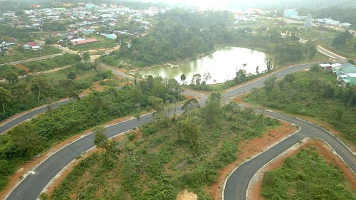 Kon Tum: Để xảy ra sai phạm chồng chất, Bí thư và Chủ tịch huyện Kon Plông bị yêu cầu kiểm điểm