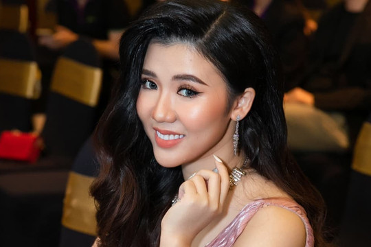 Hé lộ 'bà trùm' ngành thẩm mỹ tại họp báo The Face Beauty Vietnam 2022