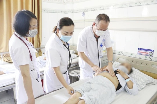 Nhiễm khuẩn máu sau tự ý tiêm đau cột sống