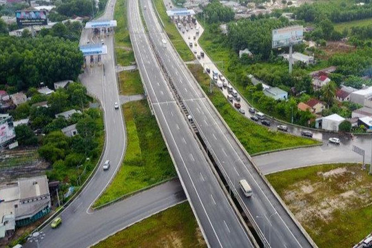 Hai dự án thành phần cao tốc Bắc - Nam khu vực ĐBSCL cần 10 triệu m3 cát đắp