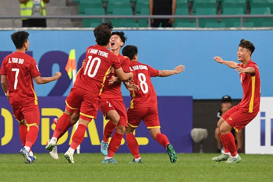 U23 Việt Nam đánh bại U23 Malaysia, tiến thẳng vào tứ kết