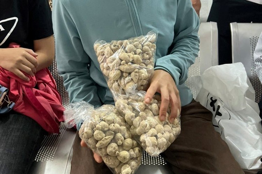 Dàn cảnh lôi kéo, lừa mua thuốc dỏm tại Bệnh viện 108