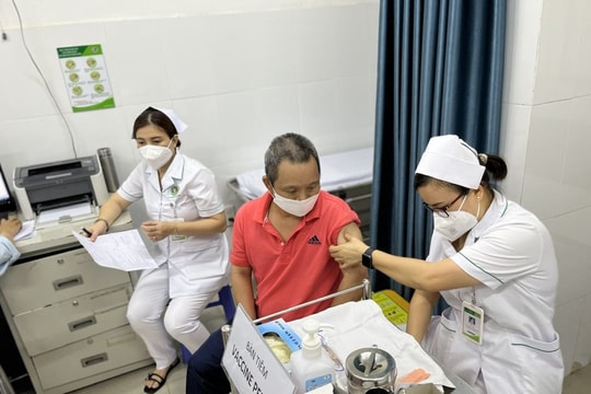 TP.HCM mở đợt cao điểm tiêm nhắc lại vaccine Covid-19
