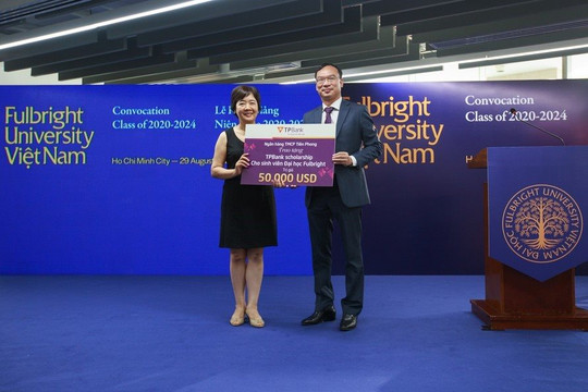 TPBank ủng hộ 10 tỷ đồng cho Chương trình “Sóng và máy tính cho em” 