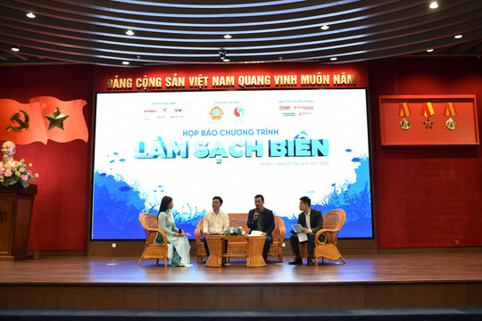 Ra mắt chương trình "Làm sạch biển"