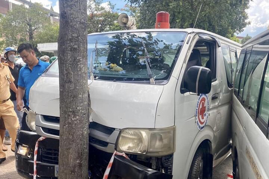“Ngáo đá” cướp xe cứu thương gây náo loạn Bệnh viện Đa khoa TP Cần Thơ