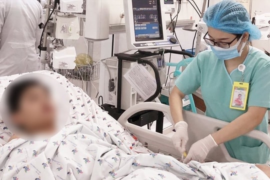 Nam sinh nguy kịch do vừa sốt xuất huyết vừa bị biến chứng hậu Covid-19