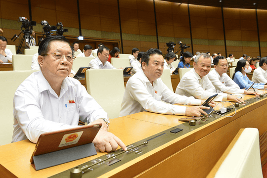 Không đưa ra khu lao động, hướng nghiệp, dạy nghề ngoài trại giam phạm nhân bị kết án từ 2 lần trở lên