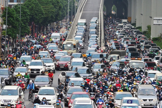 Phân luồng lại một số "điểm nóng" giao thông tại Hà Nội từ 18/6