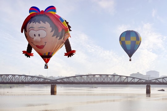 Công bố lịch bay trải nghiệm trong lễ hội khinh khí cầu Huế