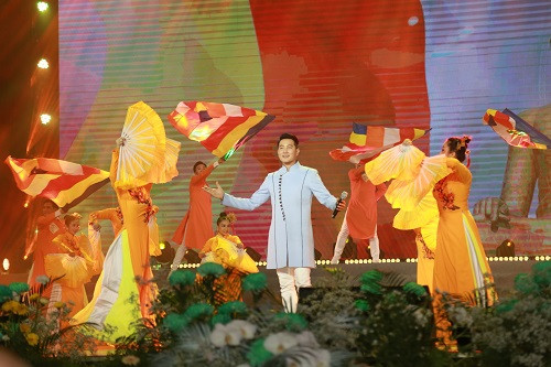 Chương trình đại nhạc hội “Ánh Đạo trong dòng sử Việt”