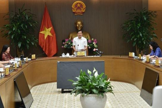 Theo dõi sát diễn biến thị trường, đảm bảo cung cầu hàng hóa thiết yếu phục vụ sản xuất, tiêu dùng