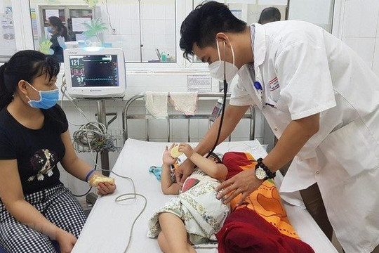 Số ca mắc tay chân miệng tại Hà Nội tăng gấp 4 lần