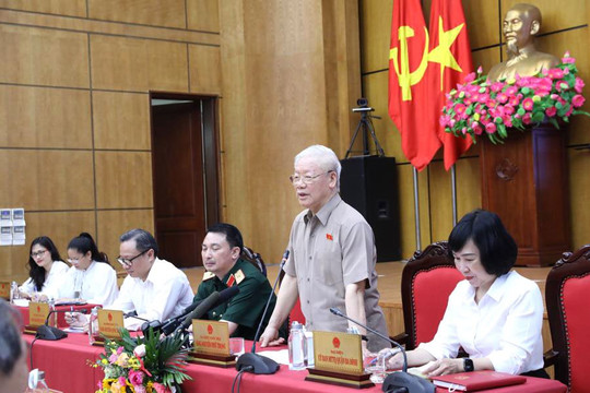 Tổng Bí thư: Không lo không có cán bộ làm việc, quan trọng là phải chọn đúng người