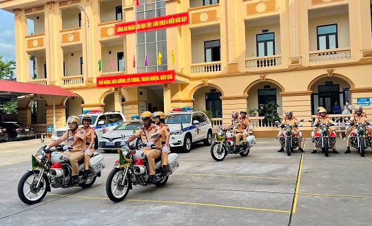 Thái Nguyên:  Tổ chức ra quân thực hiện cao điểm kiểm tra, xử lý các hành vi vi phạm trật tự, an toàn giao thông 