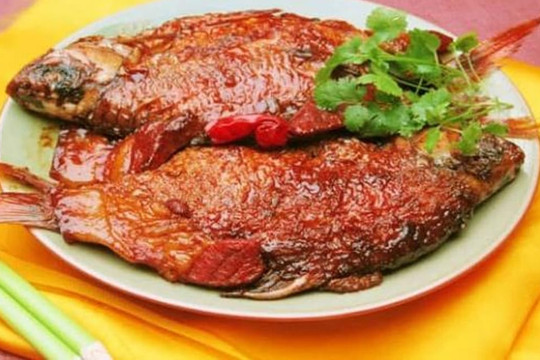 Cách làm món cá kho tiêu với thịt ba chỉ