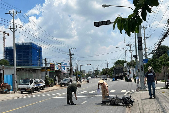 Bình Dương: Va chạm giao thông khiến 2 người thương vong