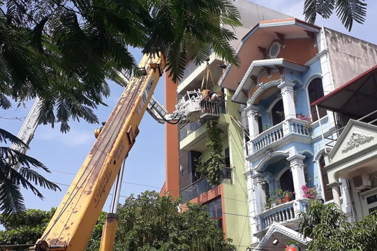 Hà Nam: Kịp thời giải cứu 5 người mắc kẹt trong đám cháy