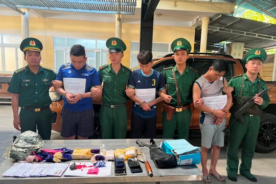 Sinh viên ngoại quốc bán ma túy trước cổng Đại học Vinh