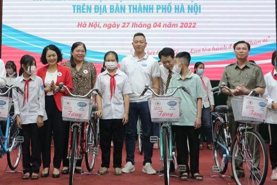 Gần 770 tỷ đồng được huy động trợ giúp hơn 1 triệu lượt người khó khăn