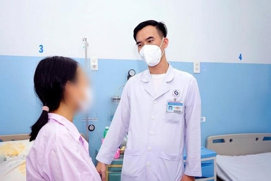 Thai phụ vỡ gan, gãy xương sườn, bác sĩ “cân não” không phẫu thuật cứu mẹ và con