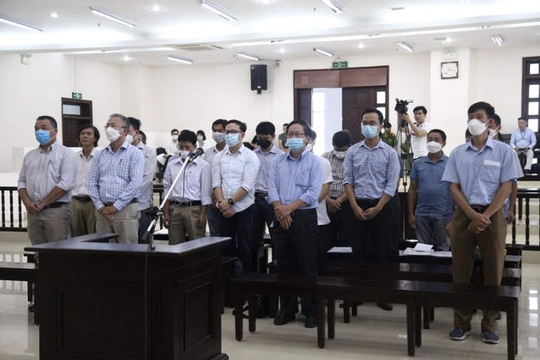 5 bị cáo trong vụ cao tốc Đà Nẵng-Quảng Ngãi được giảm án