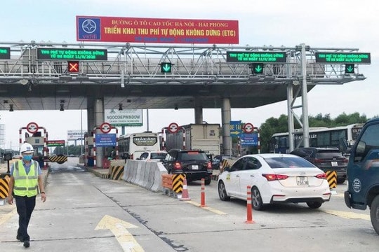 Bộ GTVT: Phê bình, hạ bậc thi đua nhiều tập thể, cá nhân làm chậm tiến độ thu phí không dừng