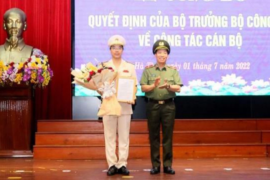 Trao quyết định bổ nhiệm Giám đốc, Phó Giám đốc Công an 3 tỉnh thành