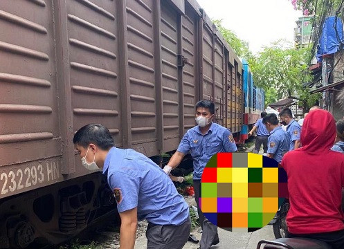 Người đàn ông tử vong sau va chạm với tàu hỏa