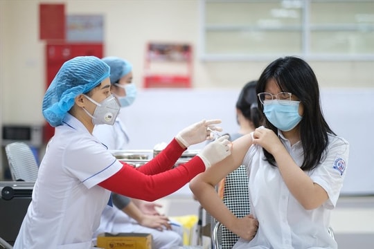 TP.HCM tìm tên 579 nhân viên y tế chưa cho con tiêm vaccine Covid-19