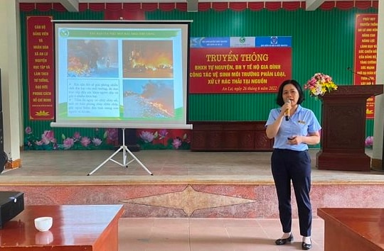 Hải Phòng: Tuyên truyền phân loại rác thải tại nguồn cho các xã Kênh Giang, An Lư
