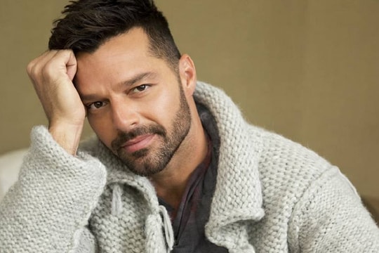 'Vua nhạc pop Latin' Ricky Martin bị tố bạo lực gia đình