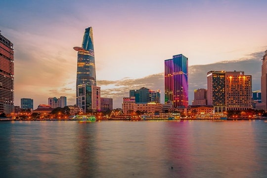 HSBC nâng dự báo GDP Việt Nam năm 2022 lên 6,9%