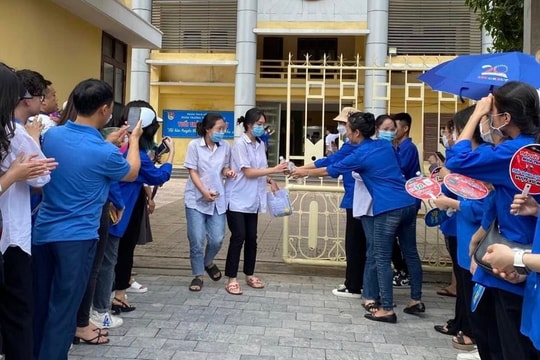 Công tác tổ chức thi tốt nghiệp THPT tại Ninh Bình diễn ra an toàn, nghiêm túc