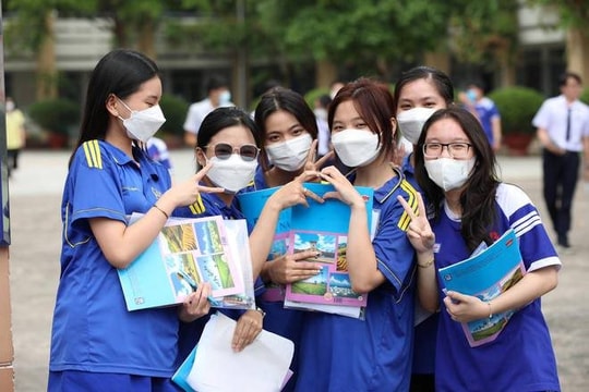 Đề thi tổ hợp Khoa học xã hội sát với chương trình học, có độ phân hoá cao