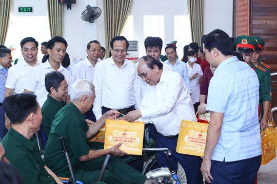 Chủ tịch nước thăm Trung tâm Điều dưỡng Thương binh Thuận Thành