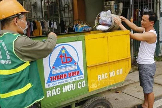 Từ 25/8, bị phạt tiền nếu không phân loại rác