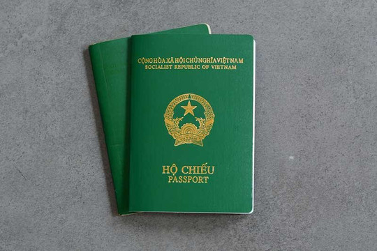 Công dân có thể bị tạm hoãn xuất cảnh trong những trường hợp nào?