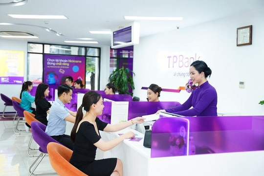 TPBank được vinh danh trong Top 4 ngân hàng tư nhân uy tín nhất Việt Nam 2022
