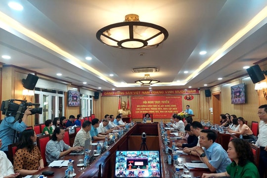 Bồi dưỡng kiến thức về xây dựng Đảng  cho PV, BTV các cơ quan thông tấn, báo chí