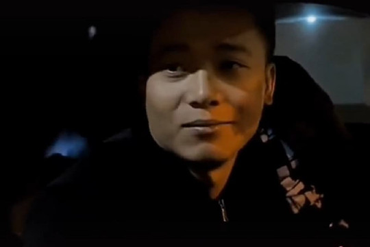 Bịn rịn chia tay Hoa hậu Thùy Tiên, Quang Linh Vlog cười mà như muốn đổ lệ