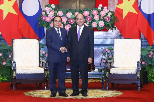 Chủ tịch nước Nguyễn Xuân Phúc tiếp Phó Chủ tịch nước Lào Bounthong Chitmany