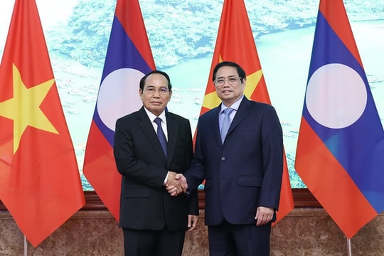Thủ tướng Phạm Minh Chính tiếp đồng chí Bounthong Chitmany, Thường trực Ban Bí thư, Phó Chủ tịch nước Cộng hoà dân chủ Nhân dân Lào