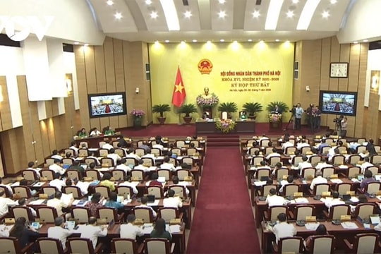 Hà Nội bầu chức danh Chủ tịch UBND thành phố với đồng chí Trần Sỹ Thanh