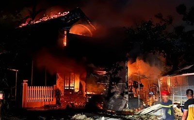 2 cháu bé tử vong do cháy nhà