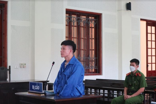 Lời xin lỗi gửi tới đàn con của ông bố cọc nhẫn vàng buôn “hàng trắng”

