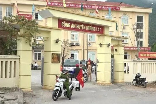 Bắt Phó trưởng Công an huyện Mường Lát