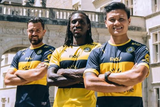 Quang Hải được đăng ký thi đấu trận ra quân Ligue 2 của Pau FC