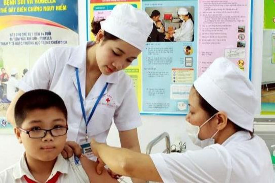 Từ 1/8, bắt đầu tháng cao điểm tiêm vaccine phòng COVID-19 cho trẻ