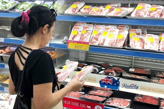 Thủ tướng yêu cầu tăng cường kiểm soát giá hàng hoá, dịch vụ thiết yếu